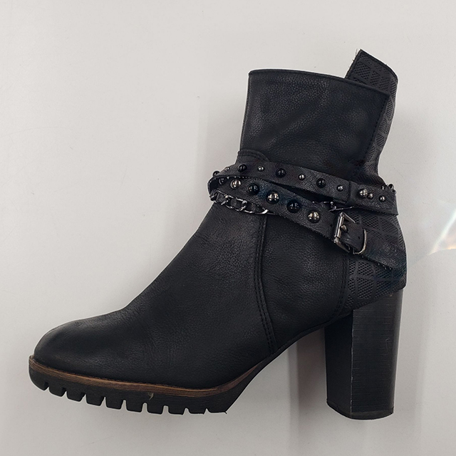 レザーブーツのクリーニング